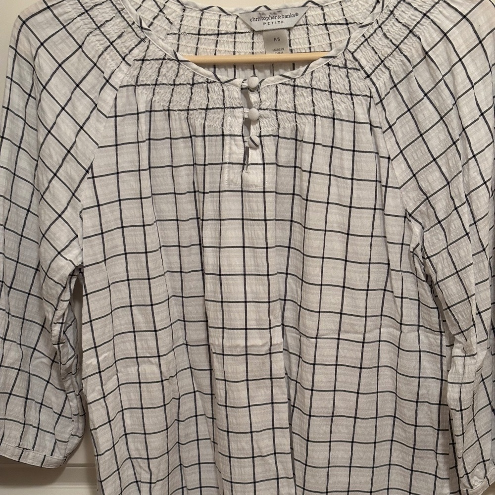 Christopher and Banks peasant look top white /grayish checks PS